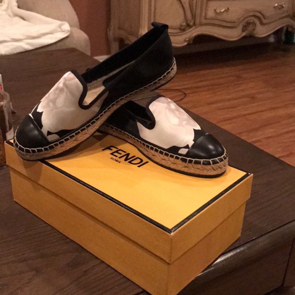 Shoes - Picture 2 of 2